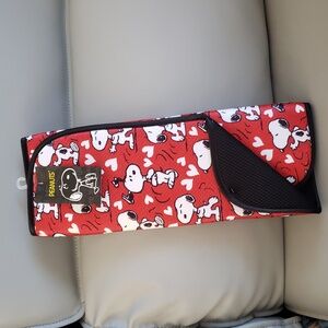 Peanuts Valentine's themed dish drying mat NWT